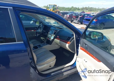 2011 Subaru Outback 2.5I Limited z USA, uszkodzony, nr VIN 4S4BRBLC0B3317659